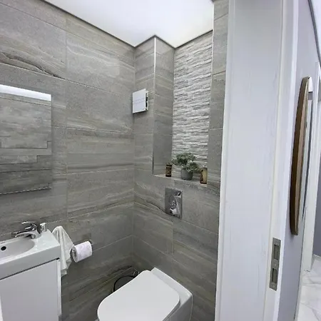 Apart72 - Modern And Cosy *