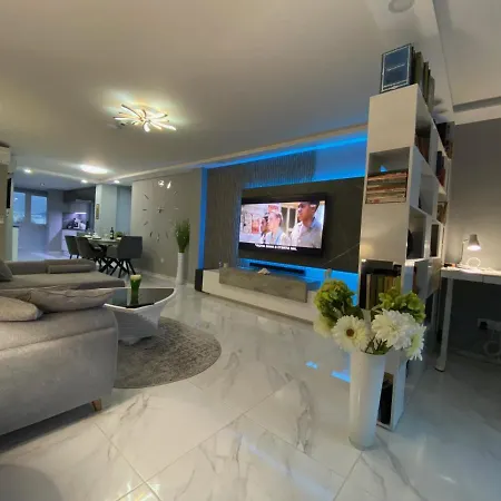 Apart72 - Modern And Cosy *