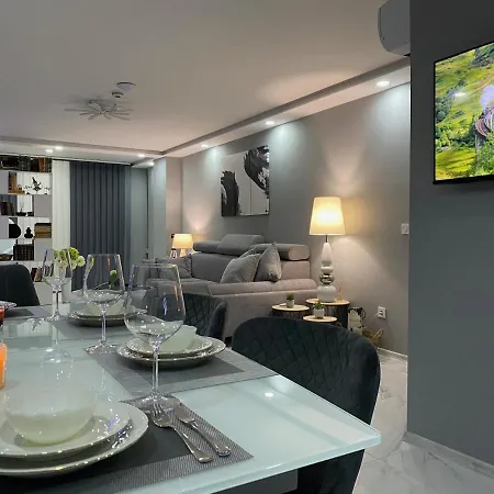 Apart72 - Modern And Cosy Apartment *