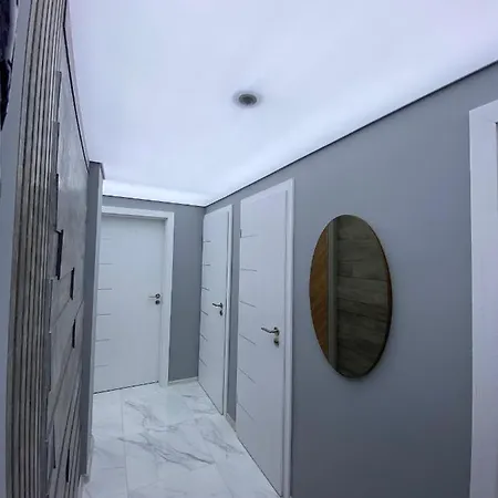 Apart72 - Modern And Cosy Apartment